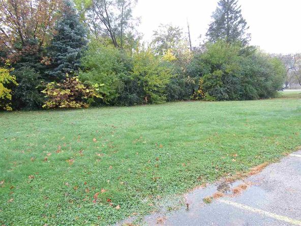 1504 Creston Park Dr, Janesville, WI 53545